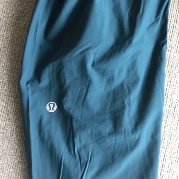 Lululemon Run With Rover Pants - 4 - Picture 12 of 16